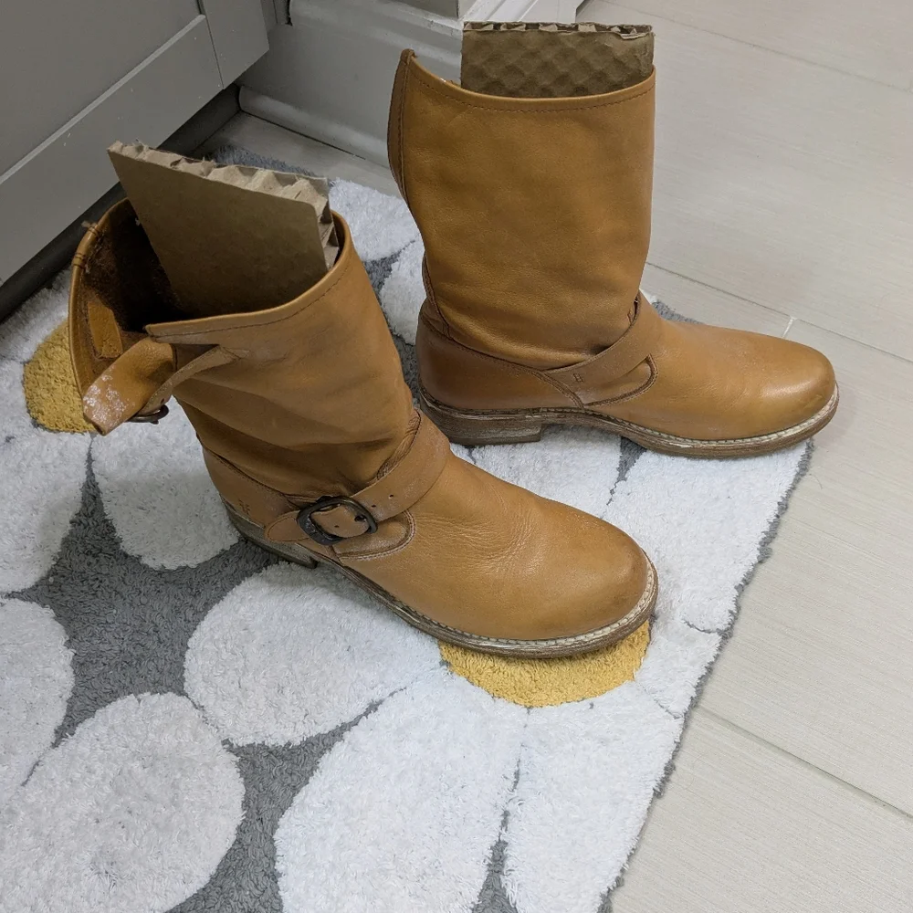 Frye Tan Boots - Picture 3 of 7